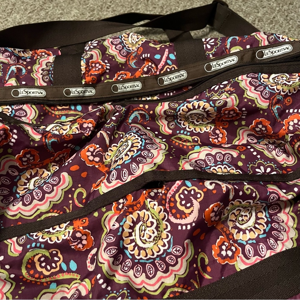 LeSportSac large weekender duffel bag - Picture 4 of 5
